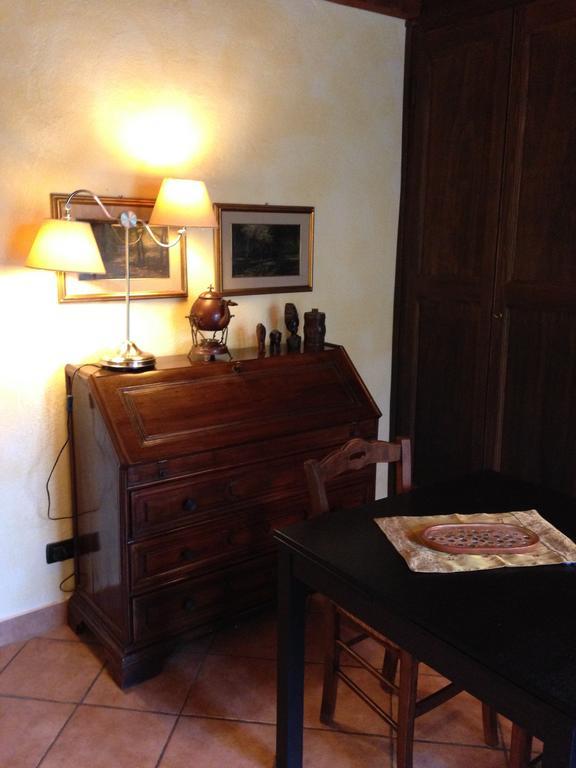 Appartement Country House à Zerbolo Chambre photo