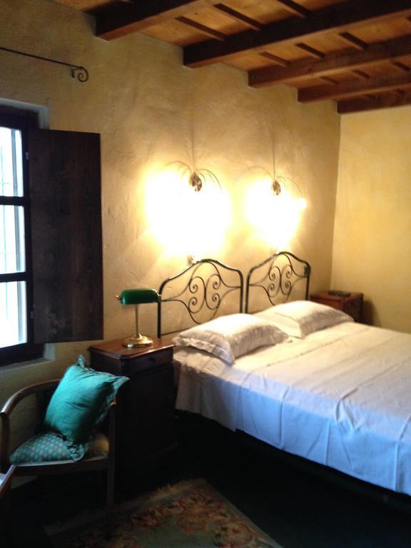 Appartement Country House à Zerbolo Chambre photo